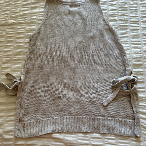 Universal Thread Beige cardigan sweater sleeveless with side ties size XS - Picture 6 of 7